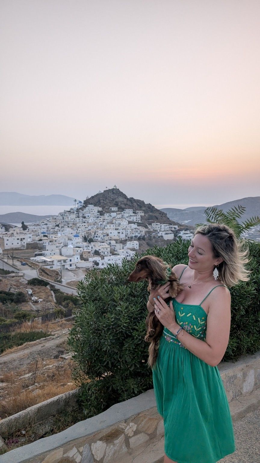 Aurore et Pita dans les Cyclades